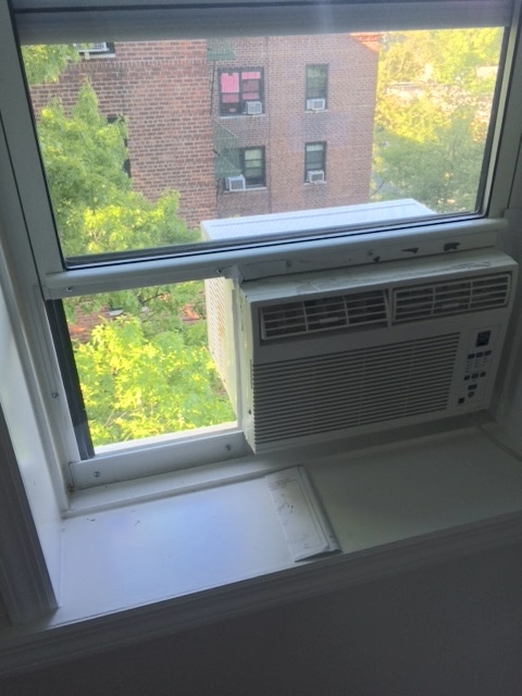 Plexi glass air conditioner installation